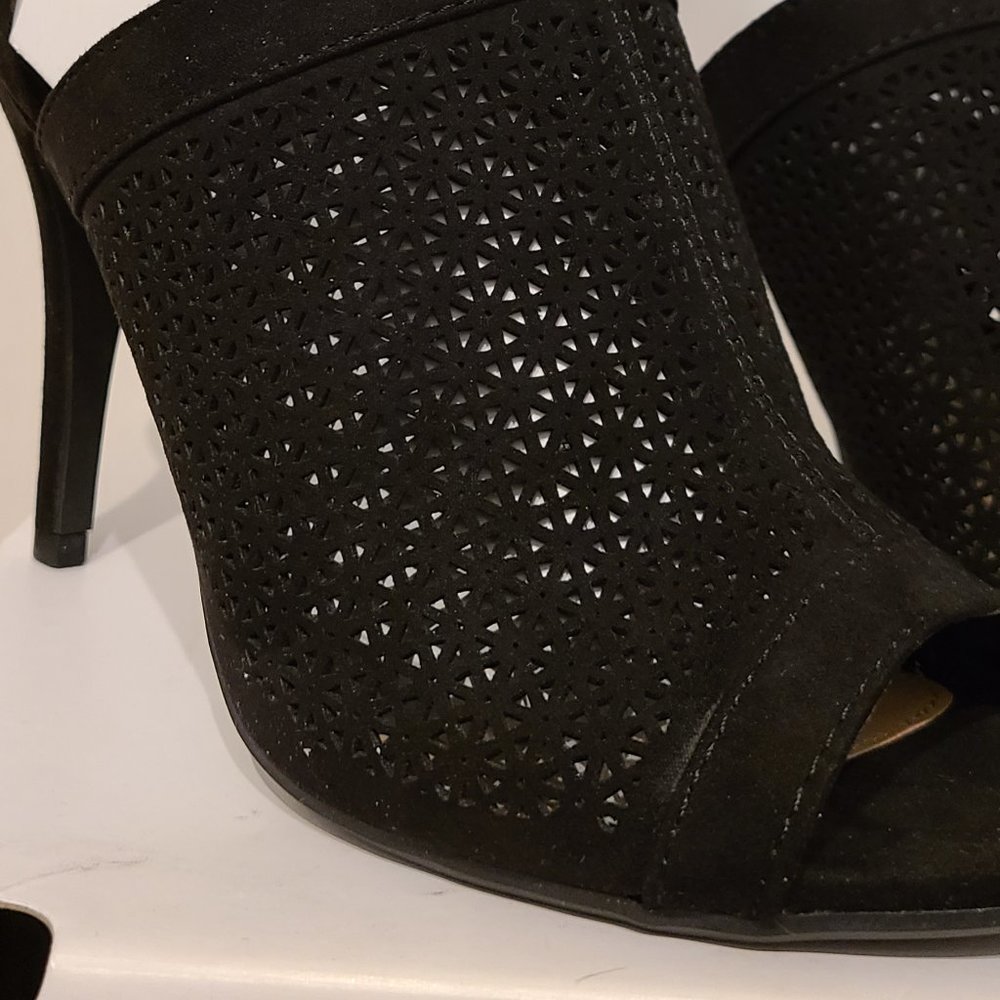 Open Toe Heels - Picture 8 of 9